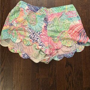 Colorful Lilly Women's Scalloped Shorts